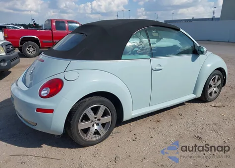 2006 Volkswagen New Beetle 2.5 z USA, uszkodzony, nr VIN 3VWRG31Y36M331411